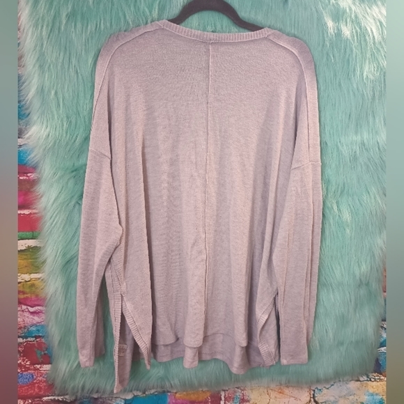 H by Bordeaux Light Gray Waffle Knit Raw Hem Sweater Size L - Picture 2 of 10